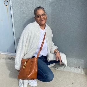 Meet your Posher, Jean